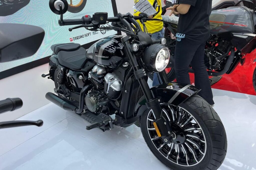 QJMotor SRV 250 AMT vs Morbidelli C252V: Pilih Mana?