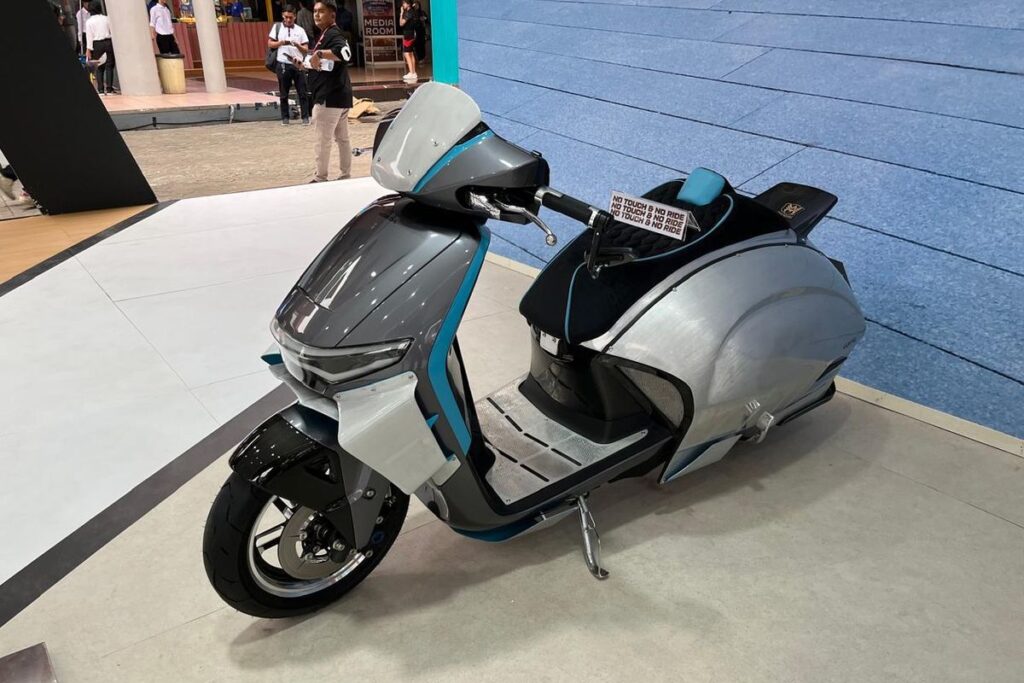 Modifikasi Motor Listrik Honda CUV e: Bergaya Bagger Futuristik