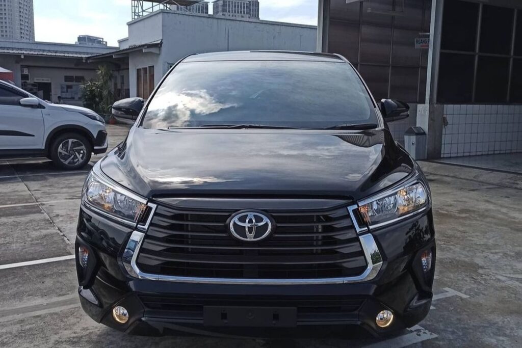 Mengapa Kijang Innova Reborn Diesel Masih Terlaris di Indonesia?