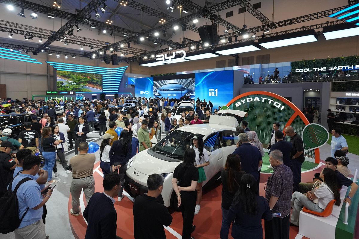 GIIAS 2025 Gaikindo Revisi Target Penjualan Kendaraan