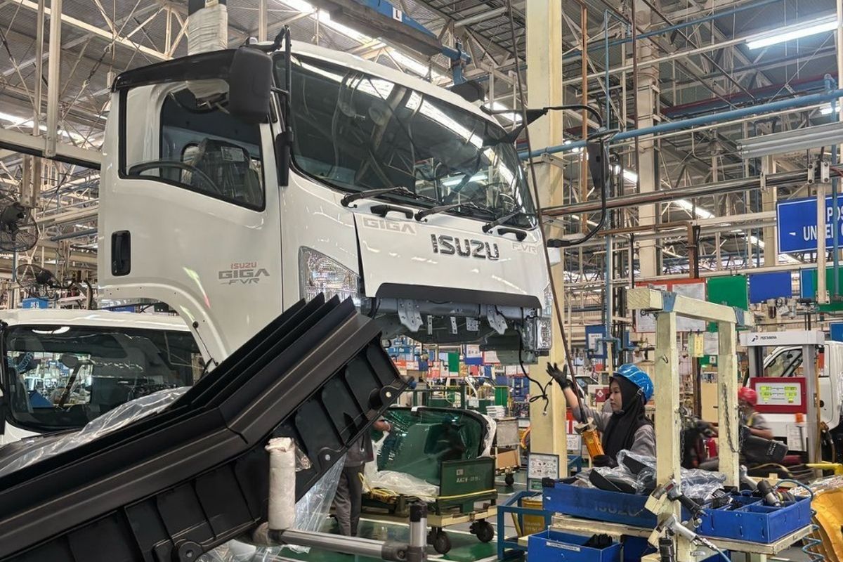 Penurunan Penjualan Mobil Picu Gelombang PHK di Sektor Otomotif