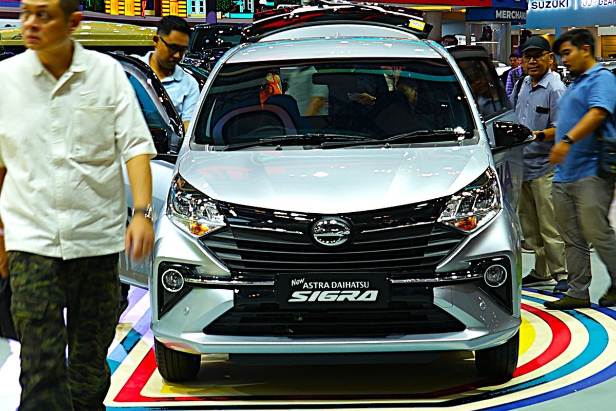 Pasar LCGC Tertekan Agustus 2025, Impor Mobil Listrik Naik Tajam