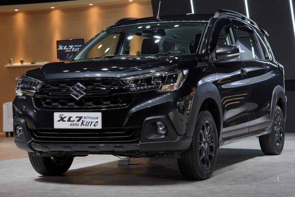 Suzuki XL7 Hybrid Alpha Kuro Jadi Versi Tertinggi, Simak Harga Terbarunya